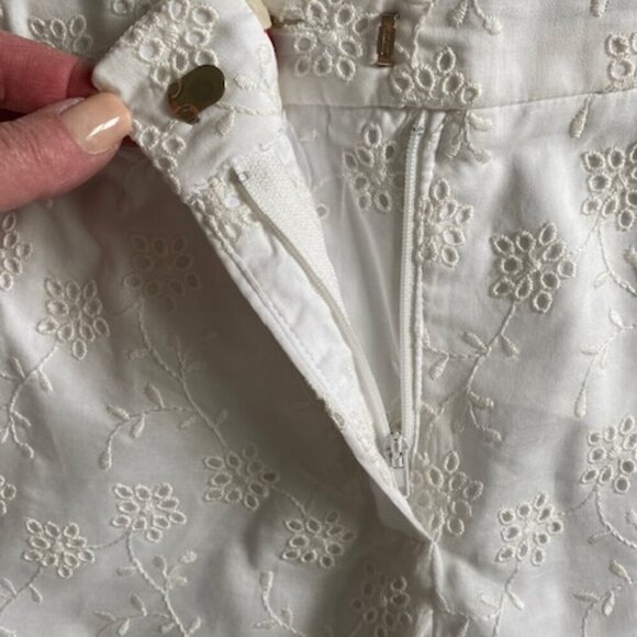 MAX MARA Studio White Eyelet Cropped Trouser Pants Sz 8 - Picture 8 of 13